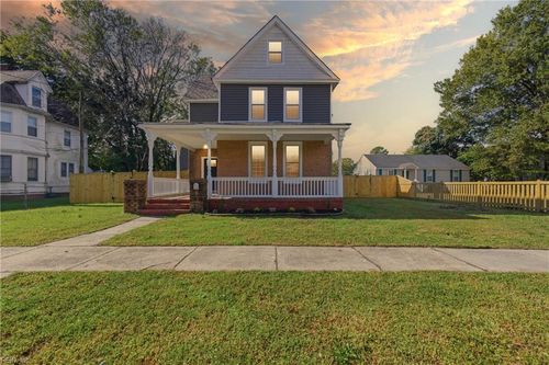 802 Decatur St, Chesapeake, VA, 23324-2558 | Card Image