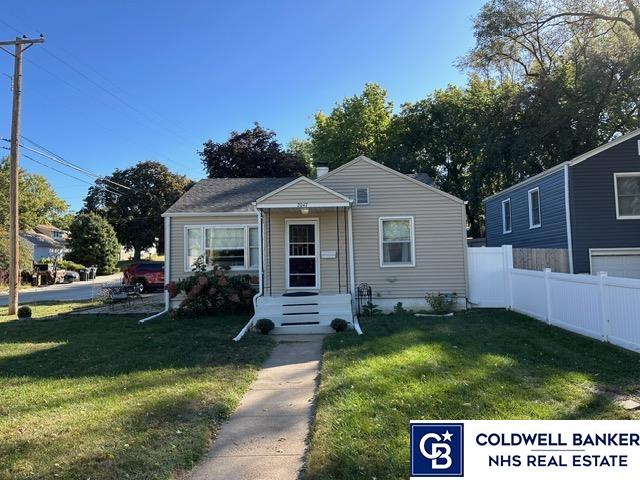 64th St, Omaha, NE 68104