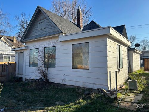 706 5th Ave, Lewiston, ID, 83501-2418 | Card Image