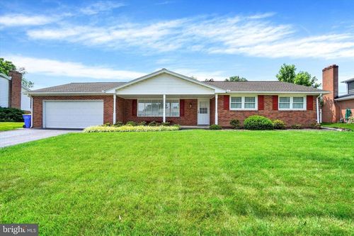 2770 Carnegie Rd, YORK, PA, 17402-3718 | Card Image