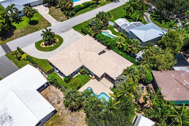 2642 Ne 26 Th Ter, House other with 4 bedrooms, 2 bathrooms and null parking in Lighthouse Point FL | Image 44