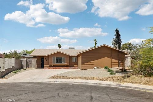 204 Breeze St, Las Vegas, NV, 89145-5111 | Card Image