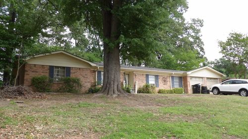 1407 Emerald Dr, Longview, TX, 75605-1952 | Card Image