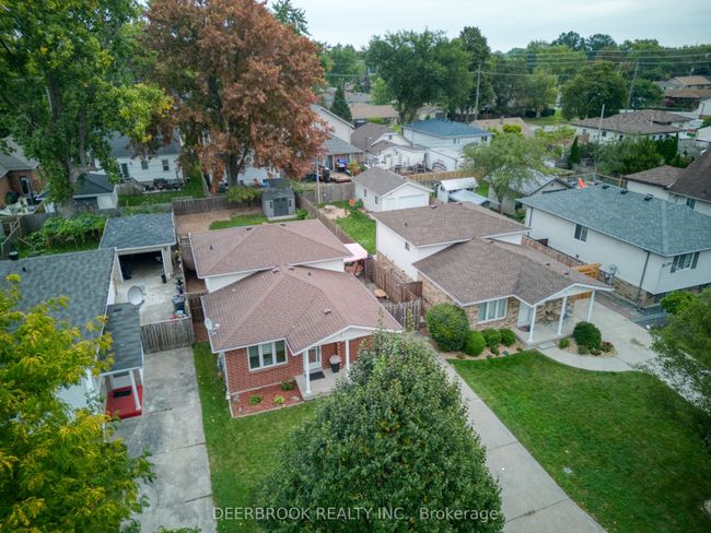 2620 Allyson Ave, House other with 4 bedrooms, 2 bathrooms and 2 parking in Windsor ON | Image 35