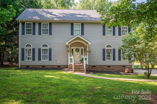 1575 Lewis Farm Rd, Kings Mountain, NC, 28086-9441 | Card Image