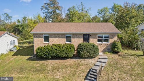 226 Somerset Dr, STEPHENS CITY, VA, 22655-3501 | Card Image