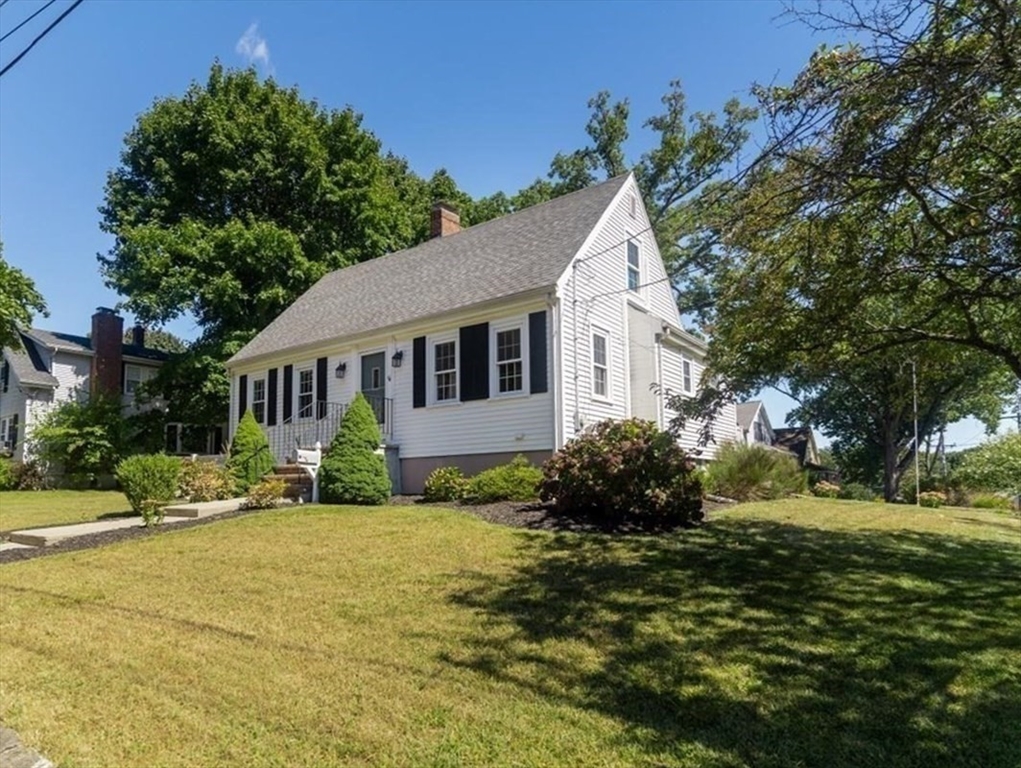 Houston St, Wakefield, MA 01880