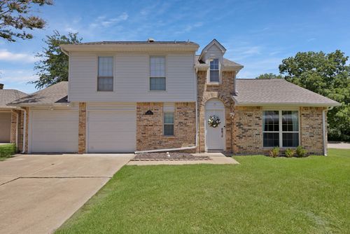31 Brewster Ct, Allen, TX, 75002-4150 | Card Image