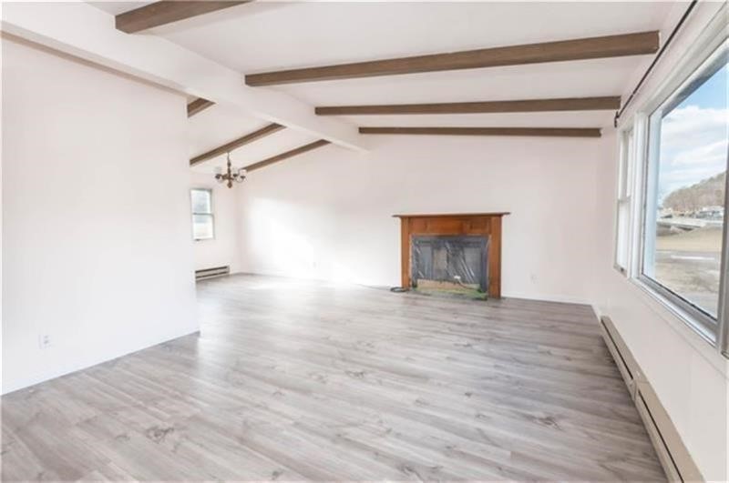 Residential Lease in Shelocta 3