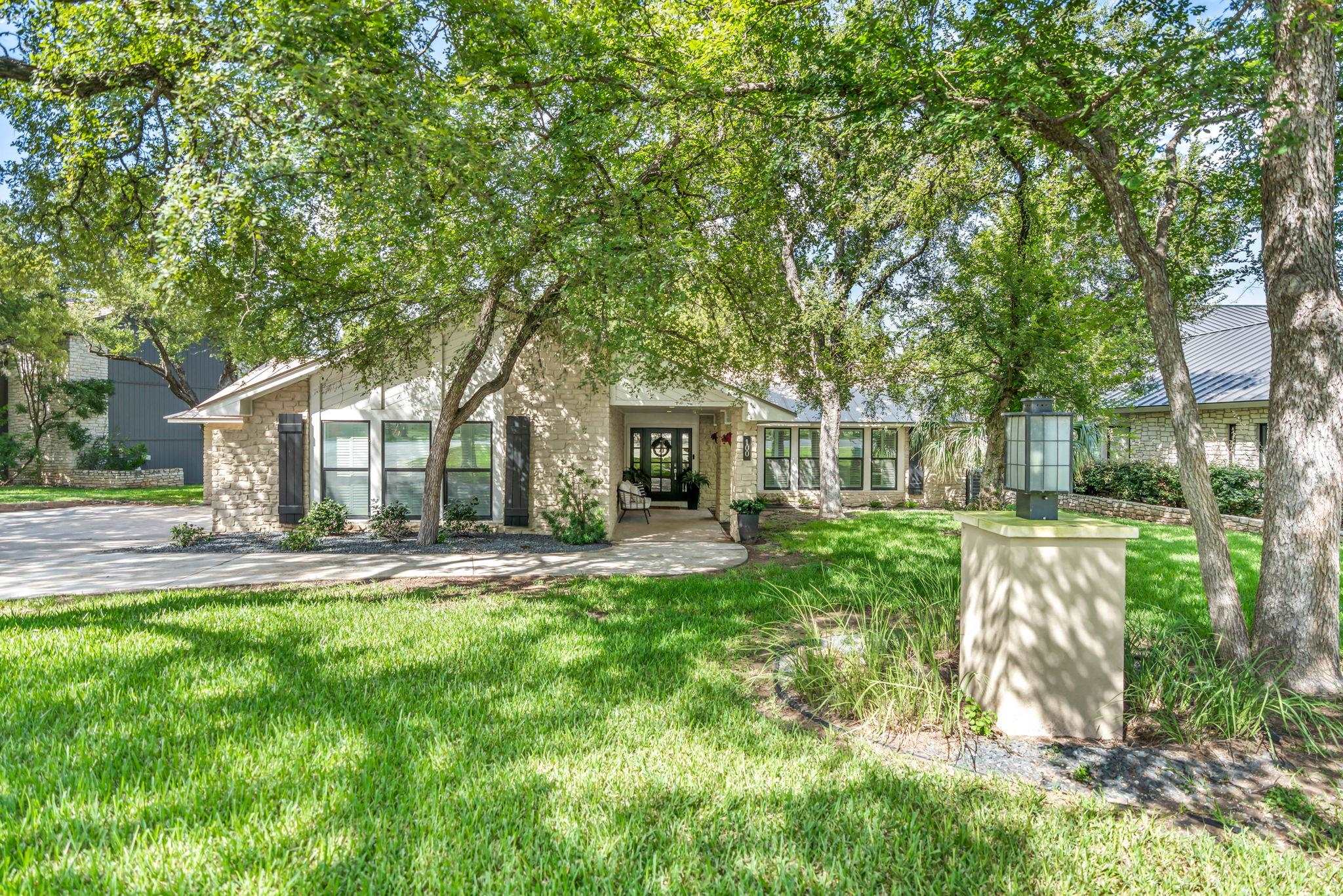 Tee Off , Horseshoe Bay, TX 78657