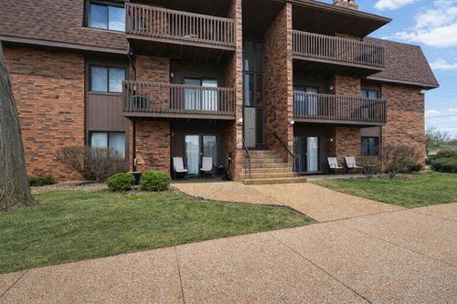 101-2013 45th St, Munster, IN, 46321-2868 | Card Image