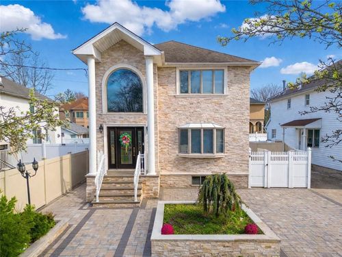 450 Ramona Ave, Staten Island, NY, 10309-2435 | Card Image