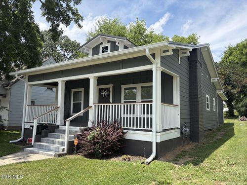 710 Carson St, Greeneville, TN, 37743-4704 | Card Image