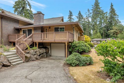 17120 Ne 2nd Pl, Bellevue, WA, 98008-4512 | Card Image