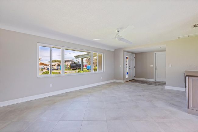 Living area | Image 5