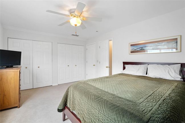 APT-3C - 505 N And South Rd, Condo with 3 bedrooms, 3 bathrooms and 2 parking in University City MO | Image 32