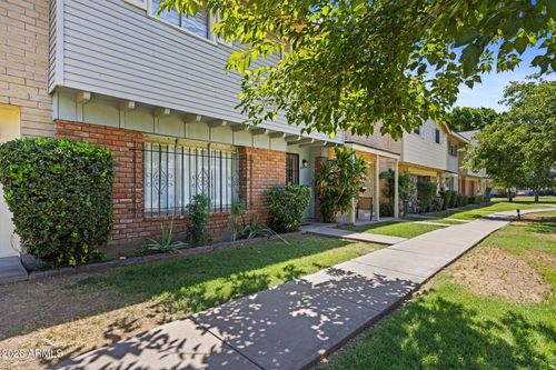 4470 E Belleview St, Phoenix, AZ, 85008-5644 | Card Image