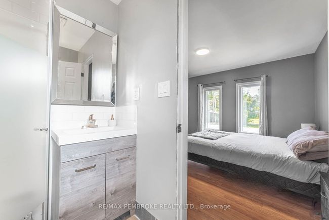 115 Mckee Rd, House other with 4 bedrooms, 4 bathrooms and 4 parking in Deep River ON | Image 26