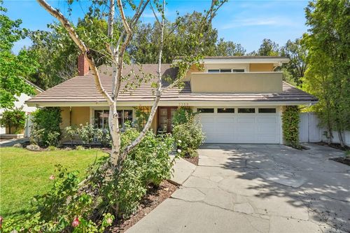 2355 Stormcroft Ct, Westlake Village, CA, 91361-2054 | Card Image