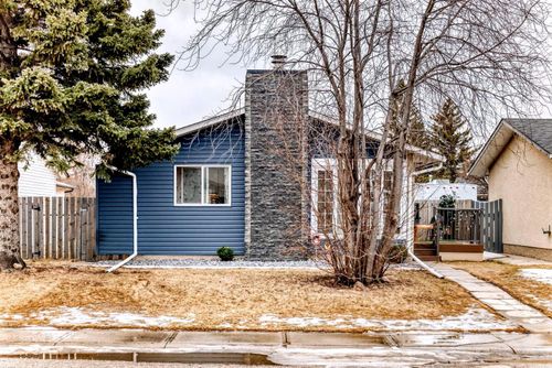 707 Malvern Dr Ne, Calgary, AB, T2A5P9 | Card Image