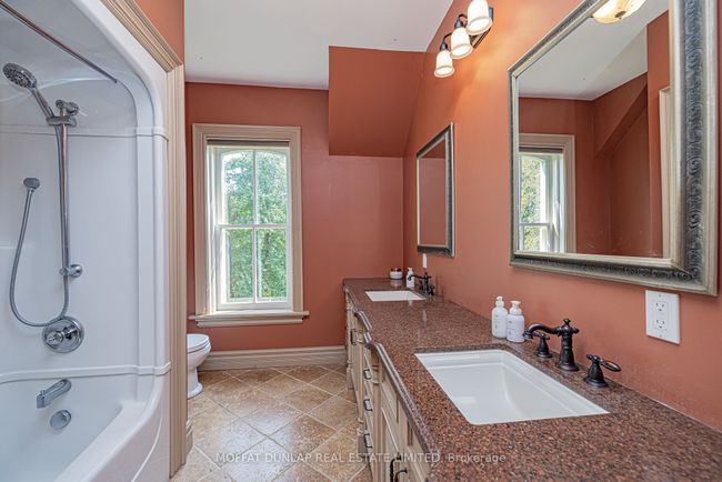 16089 Shaws Creek Rd, House other with 3 bedrooms, 3 bathrooms and 10 parking in Caledon ON | Image 16