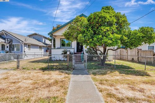 37373 3rd St, Fremont, CA, 94536-2843 | Card Image