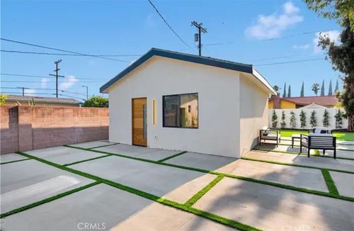 10507 Dempsey Ave, Granada Hills, CA, 91344-7110 | Card Image