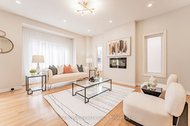 71 Tango Cres, House other with 4 bedrooms, 4 bathrooms and 2 parking in Newmarket ON | Image 22