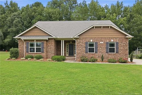 305 Planters Ln, Coats, NC, 27521-8620 | Card Image