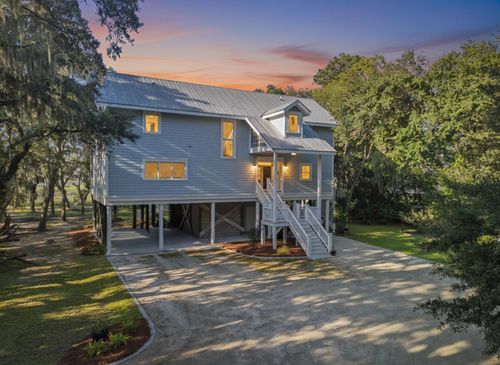 7805 Russell Creek Rd, Edisto Island, SC, 29438-6411 | Card Image