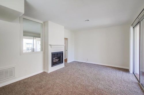 300-3519 Caminito El Rincon, San Diego, CA, 92130-3514 | Card Image