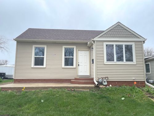 114 E Richmond St, Westmont, IL, 60559-1831 | Card Image