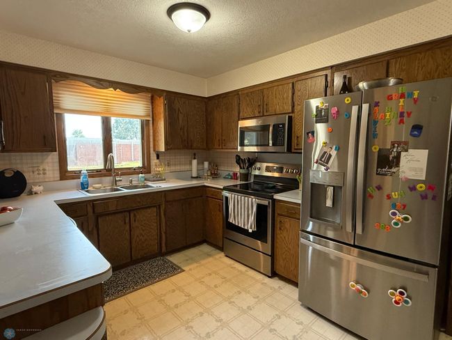 Kitchen | Image 8