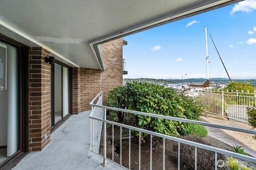 apt-102-9500 Rainier Ave S, Seattle, WA, 98118-6057 | Card Image