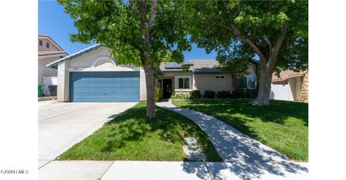 42423 Waterford Way, Quartz Hill, CA, 93536 | Card Image