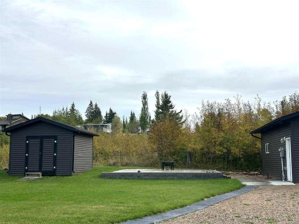 Land in Lac Des Iles 4