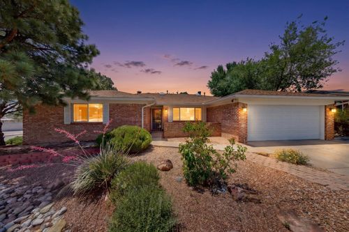 9701 Avenida Del Oso Ne, Albuquerque, NM, 87111-1513 | Card Image