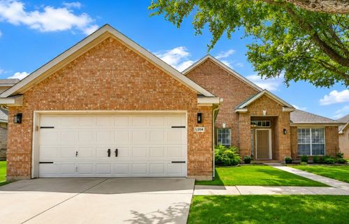 5304 Fox Run Dr, Watauga, TX, 76137-6732 | Card Image