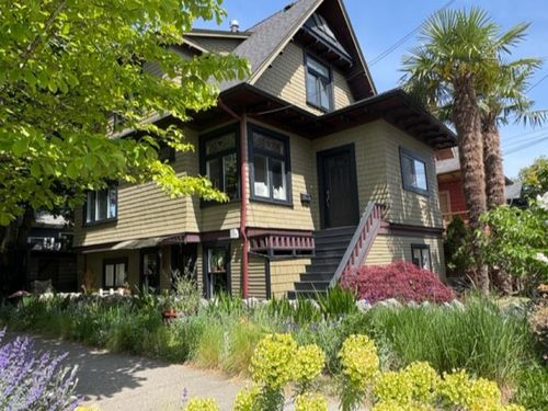 401 E King Edward Ave, Vancouver, BC, V5V2C6 | Card Image
