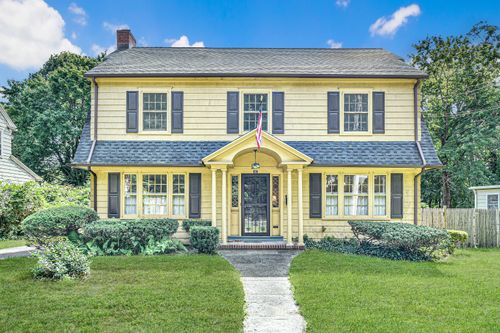 61 Villa Ave, Fairfield, CT, 06825-1940 | Card Image
