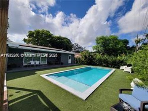 12125 Ne 2nd Ave, North Miami, FL, 33161-5313 | Card Image