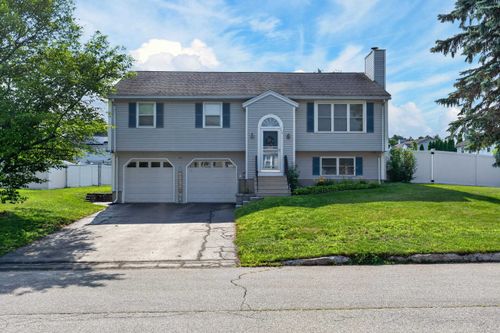94 Pullman St, Manchester, NH, 03103-7724 | Card Image