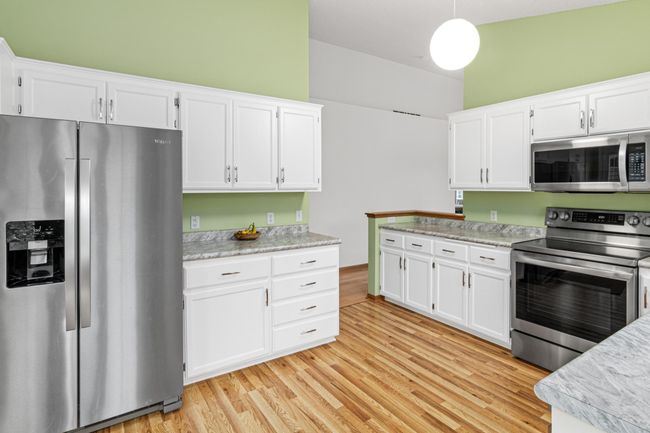 5794 Willow Ln N, Townhouse with 2 bedrooms, 2 bathrooms and null parking in Shoreview MN | Image 19