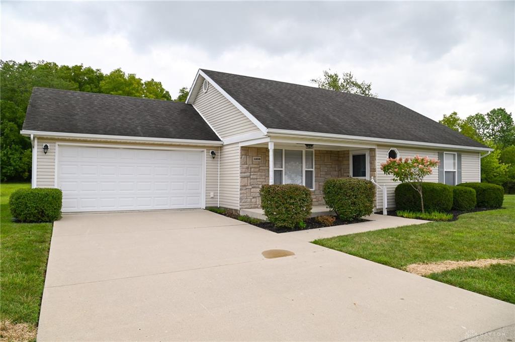 Blue Bird Ct, New Carlisle, OH 45344