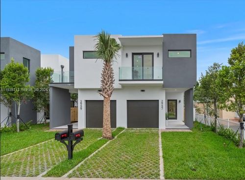 2939 Sw 21st St, Miami, FL, 33145-2309 | Card Image
