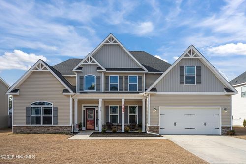 304 Bear Run, Maple Hill, NC, 28454-1200 | Card Image