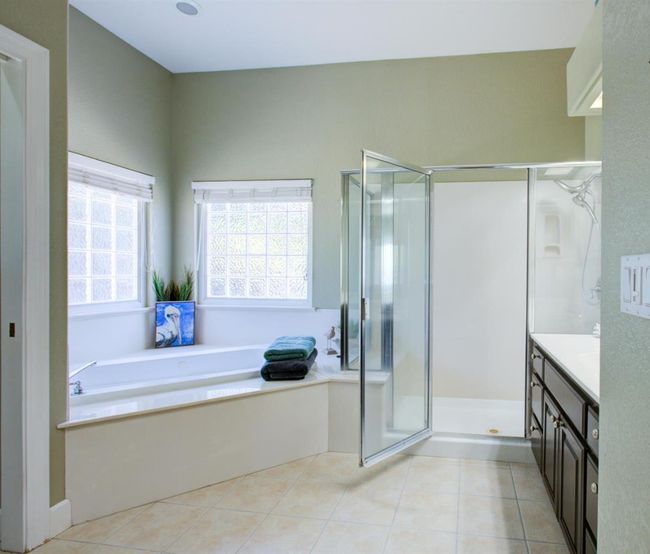 1073 Spring Meadow Drive, House other with 5 bedrooms, 3 bathrooms and null parking in Manteca CA | Image 42