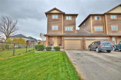 5052 Cassandra Dr, Beamsville, ON, L3J0M5 | Card Image