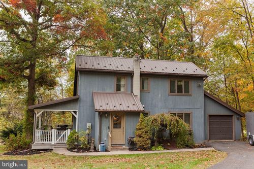 19 Sisters Ln, LEWISTOWN, PA, 17044-7890 | Card Image