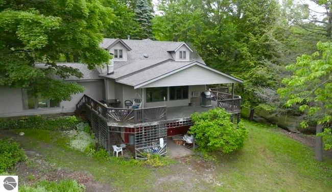 9690 Lake St, House other with 4 bedrooms, 2 bathrooms and null parking in Ellsworth MI | Image 4